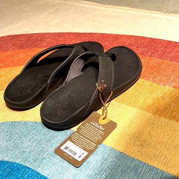 OluKai Other - Men’s Olukai Nui leather flip flops
